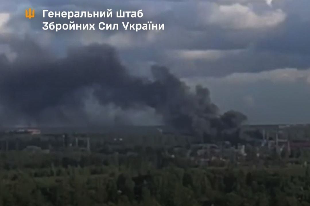 ​Пылающий арсенал: спецы ГУР испепелили склад ВС РФ на Брянщине