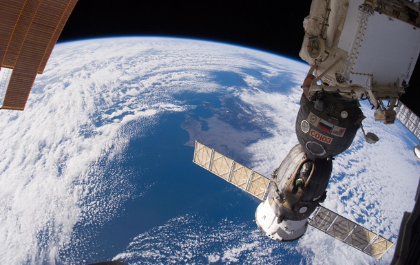 В NASA возмутились необходимостью летать в космос на "попутках с РФ"