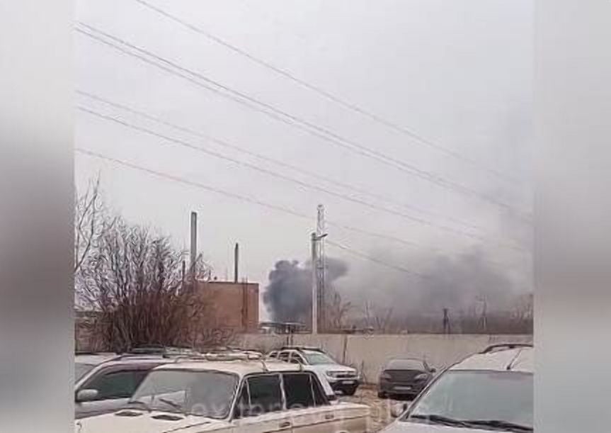 "Опять бабахнуло": жители Башкирии показали видео нового взрыва на нефтехимическом заводе