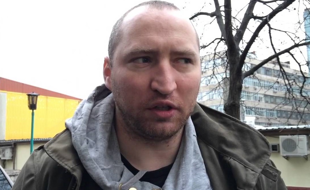 ​"Враг выбросил флаги", - волонтер о передаче контроля над NewsOne соратнику Януковича Портнову