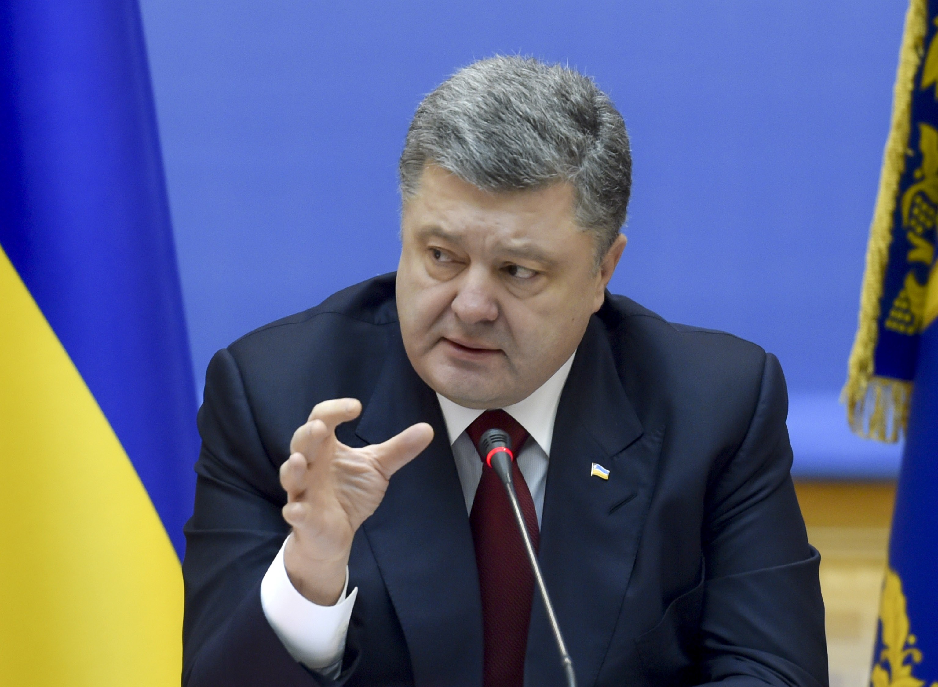 Порошенко: Украина уже получила военно-техническую помощь от одиннадцати стран мира