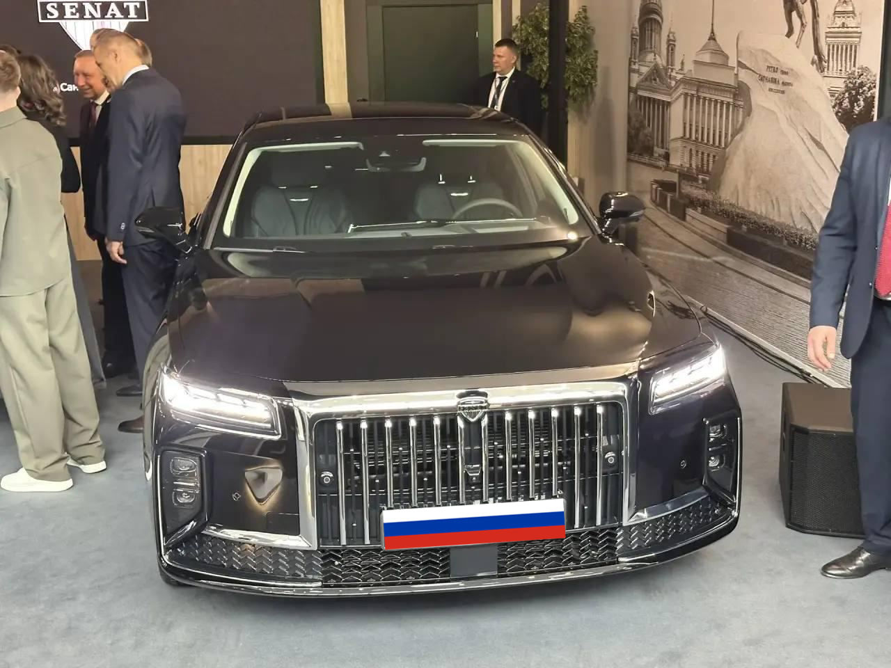 Афера с новым "российским" авто Senat 900 провалилась: СМИ узнали, что внутри машины