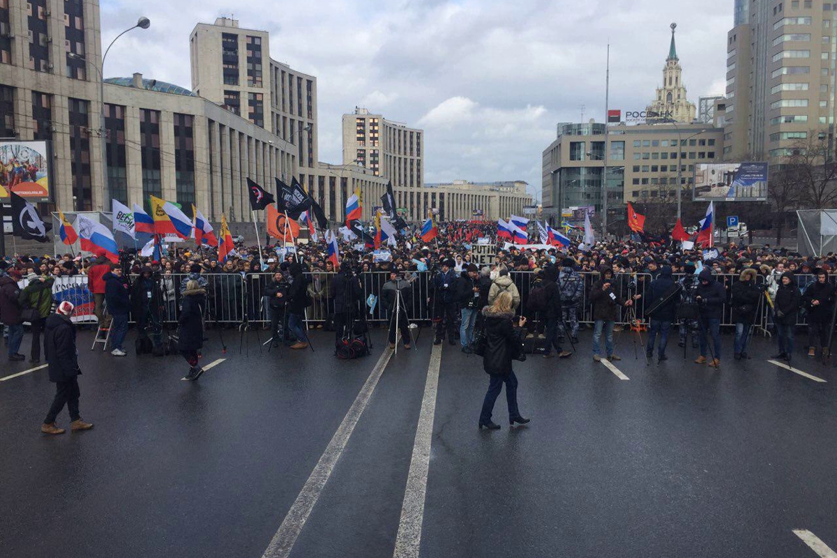 PUTIN NET: тысячи россиян в Москве вышли на улицы требовать свободы, уже есть первые задержания - кадры