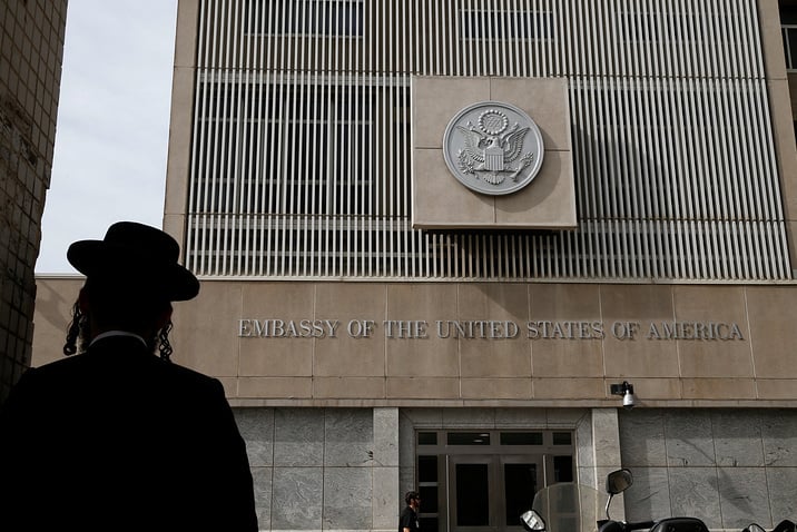 Взрывоопасная ситуация: Иран пообещал $100 тысяч за теракт в новом посольстве США в Иерусалиме