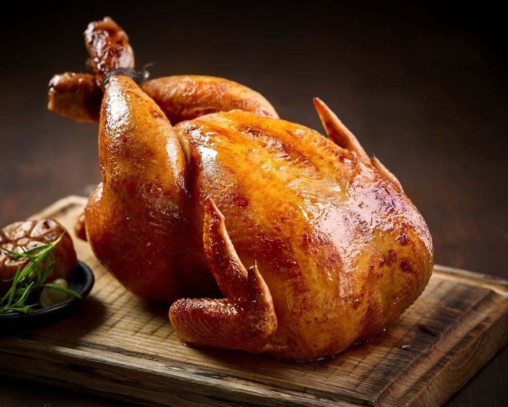 Для любителей мяса птицы: рецепт приготовления курицы-гриль с горчичным соусом барбекю