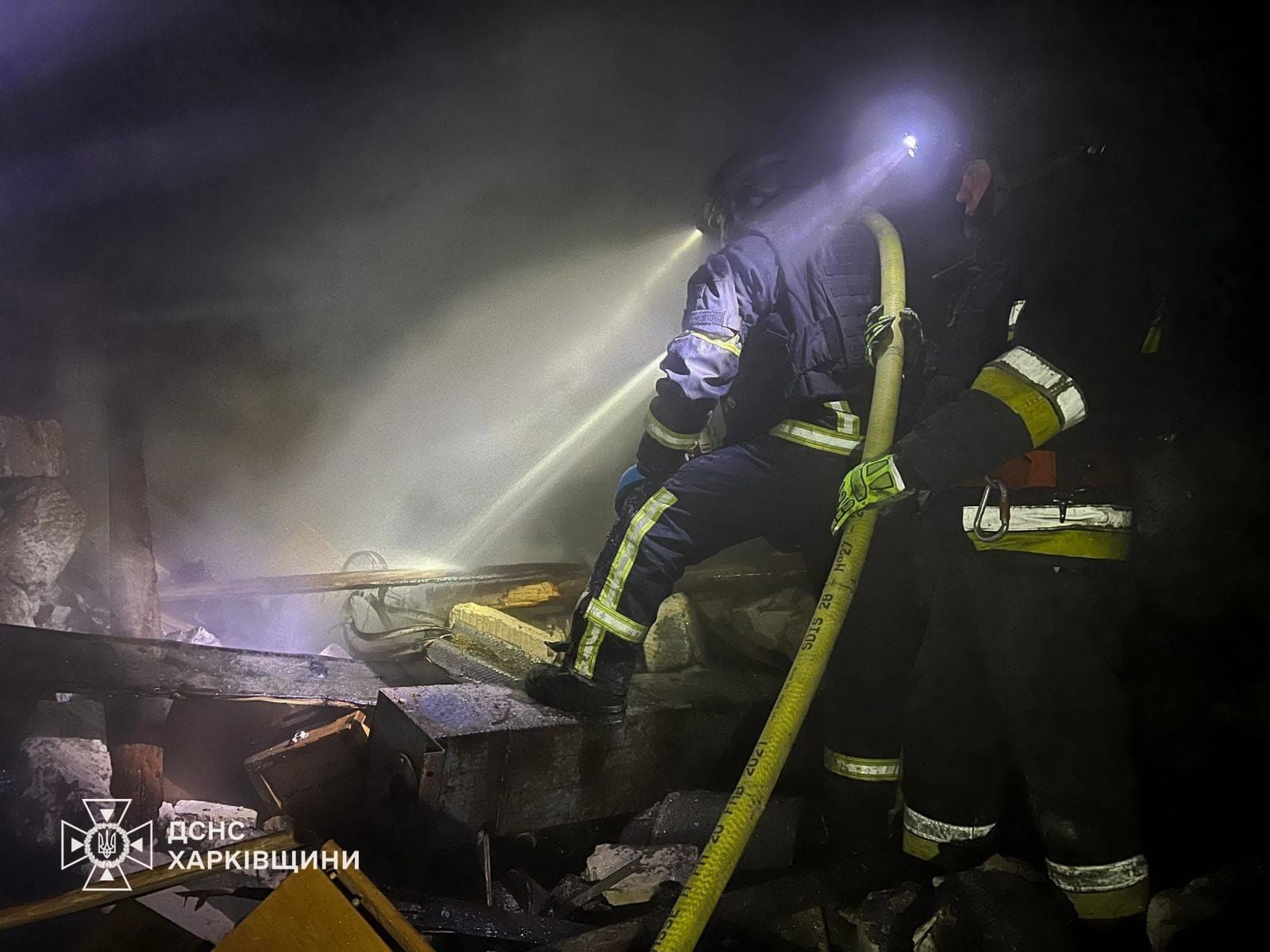 В Харькове прогремел "неизвестный" взрыв в 16-этажке: есть погибшие и пострадавшие