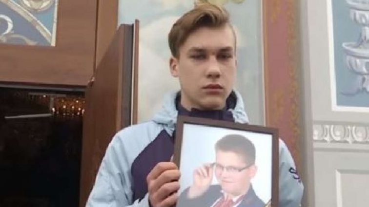 Его раздавил бетонный блок. В Киеве погиб школьник, который подрабатывал на стройке, чтобы купить подарок девочке