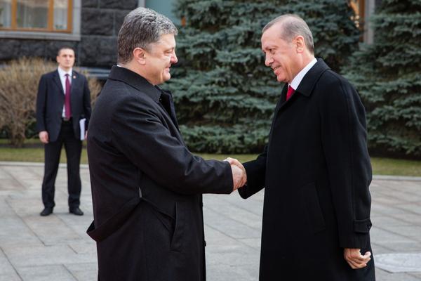 Украина и Турция будут углублять стратегическое партнерство: стало известно, о чем говорили по телефону Порошенко и Эрдоган