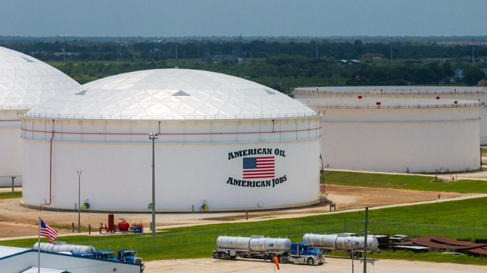Вашингтон заявил, что отказ Евросоюза от нефти и газа РФ подтолкнет Америку к более разрушительным санкциям – FT