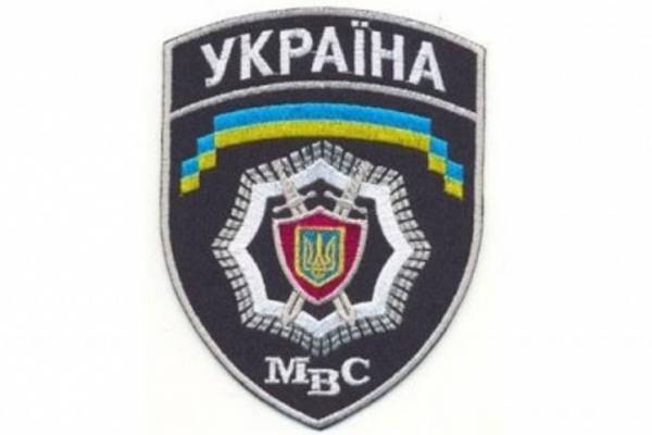 Новые правила переаттестации вынудили правоохранителей  выйти на протест к зданию МВД в Киеве
