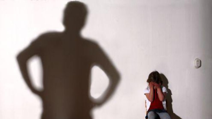 ВИЧ-позитивный извращенец изнасиловал пятилетнюю девочку в Харькове