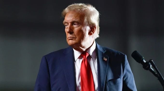 Трамп заговорил о неочевидных "врагах" США