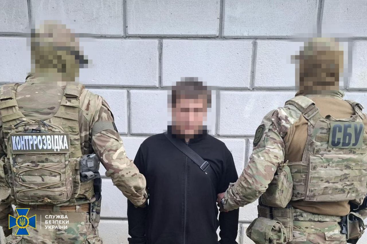 "Военные где-то у вас есть?" – СБУ на Волыни задержала 24-летнего агента белорусского КГБ