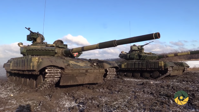 Мастер-класс от ВСУ: в Сети появились захватывающие видеокадры, как украинские танкисты сдают экзамены