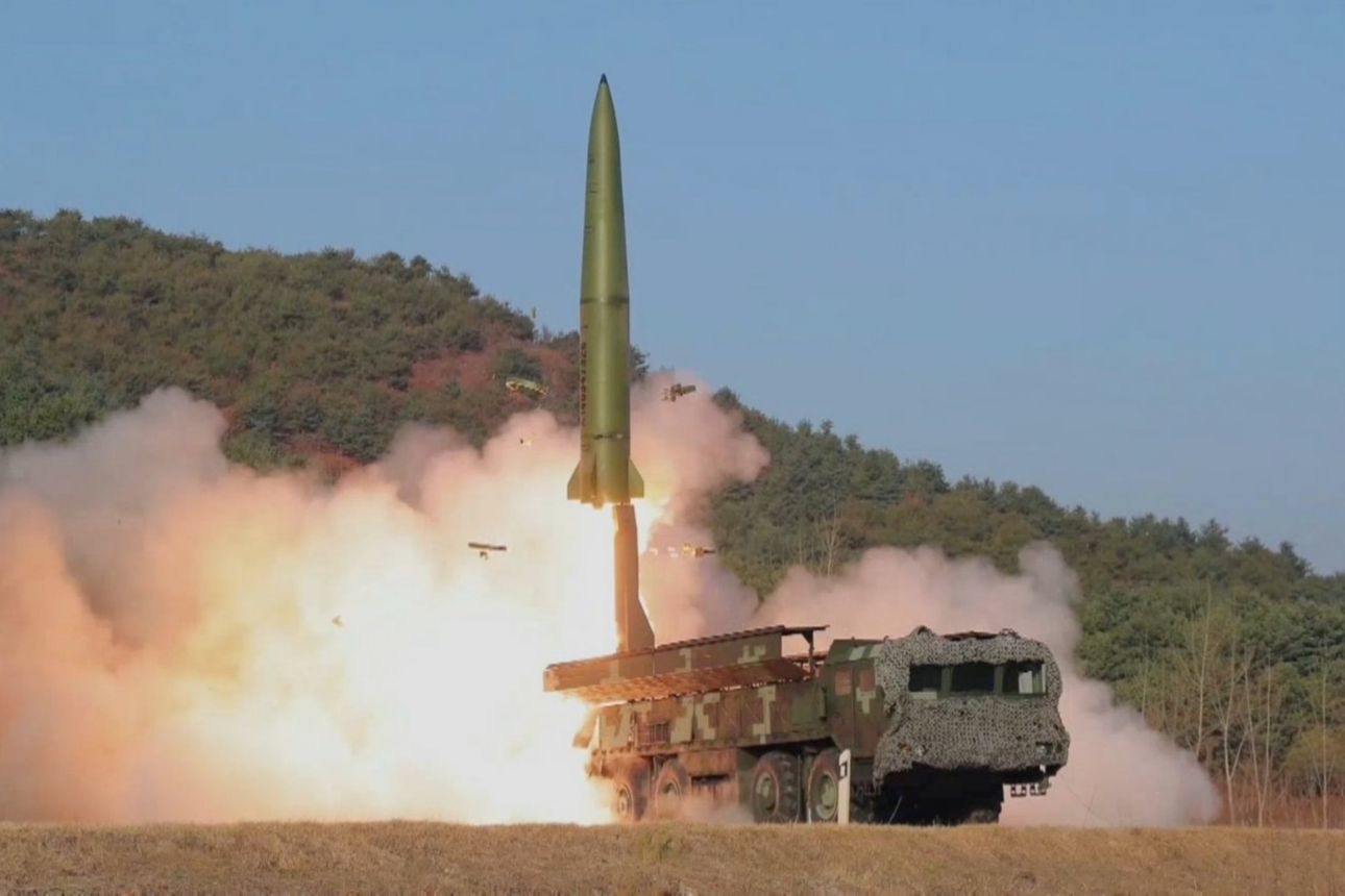 Около 50% ракет КНДР, выпускаемых Путиным по Украине, взрываются в воздухе - Reuters