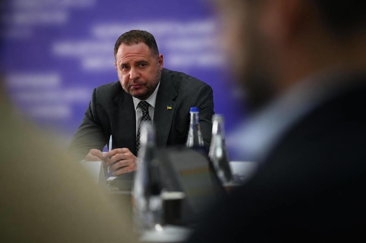 На Ермака совершено нападение после суда: стало известно, кто это сделал