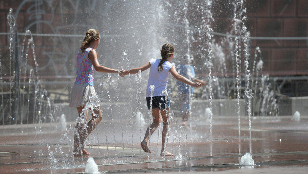 Синоптики предрекают в среду аномальную жару в Украине: где будет прохладней
