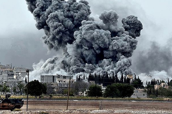 ​Россия после срыва переговоров с Турцией "мстит" Сирии: 5 бомбардировщиков РФ громят Идлиб - десятки жертв