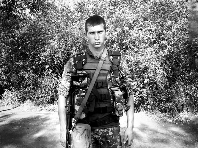 Навсегда ушел в вечность 19-летним Героем: в Сети показали последнее фото погибшего на Донбассе защитника Украины Ильи Стецуна - слезы сдержать невозможно