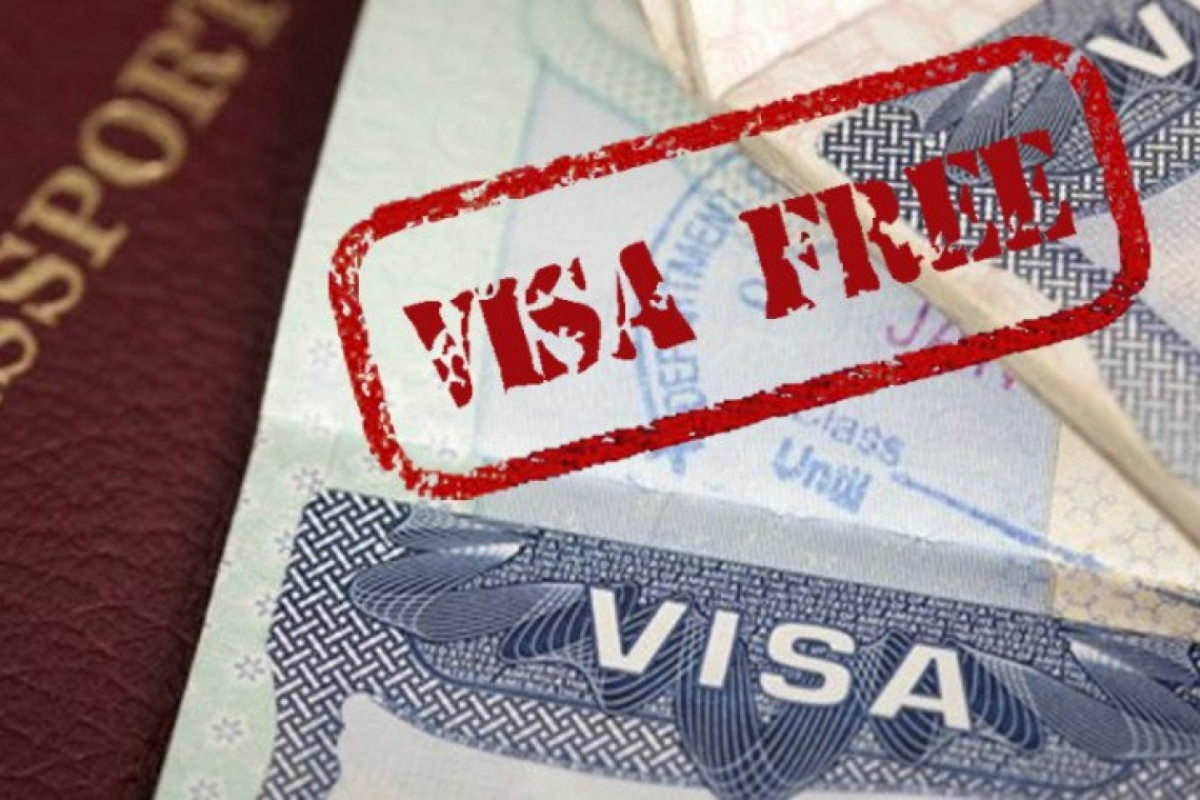 ​Белорусам готовят безвиз: Вышеградская группа сделала "предложение" Минску