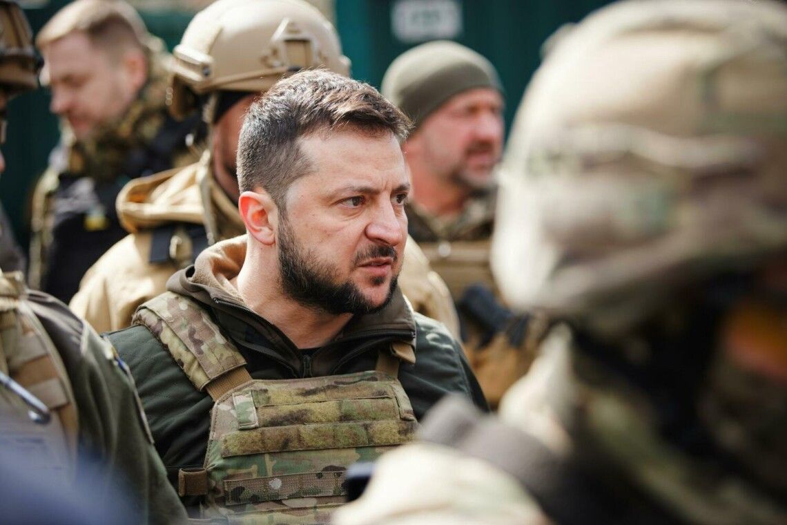 ​Зеленский назвал две причины, по которым Киев не откажется от обороны Бахмута