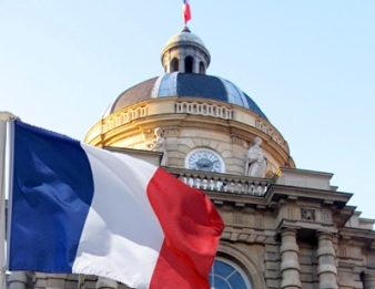 Власти Франции продлят чрезвычайное положение еще на три месяца