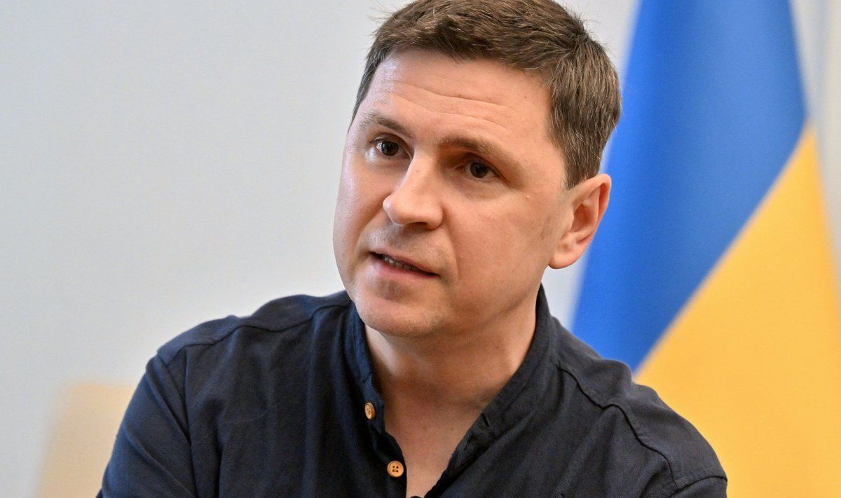 Подоляк рассказал, что реально из себя представляет Медведев, который любит делать громкие заявления