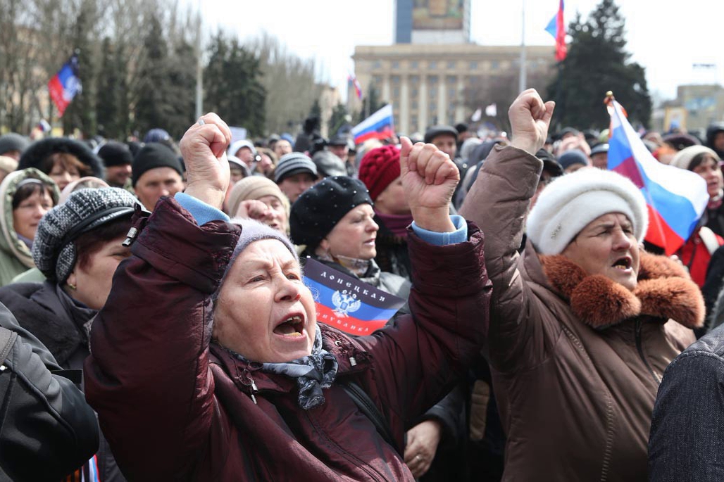 ​В Донецке в день выборов президента будет "жара" - Россия "отсыпала" сепаратистам денег на провокацию