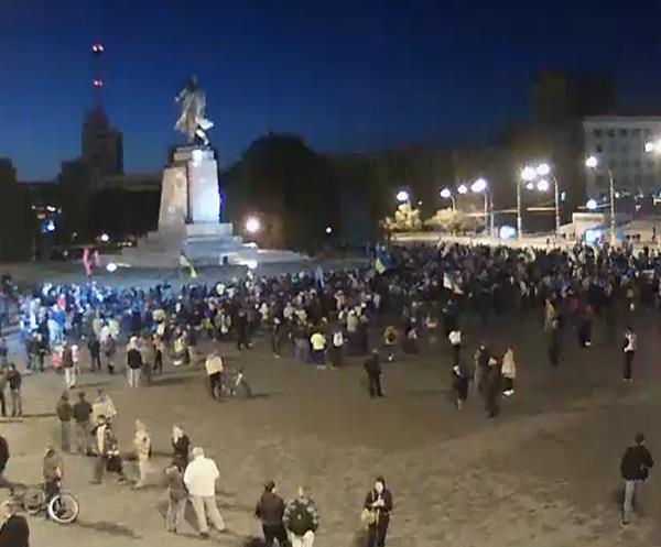 Как в Харькове разрушали памятник Ленину