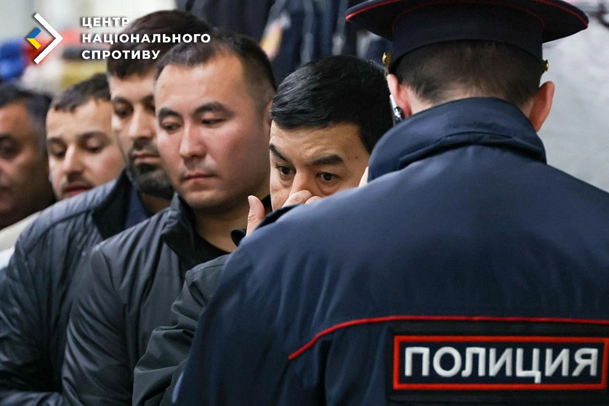 Депортация и конфискация имущества: российские оккупанты усилили фильтрацию жителей Донецка и Крыма