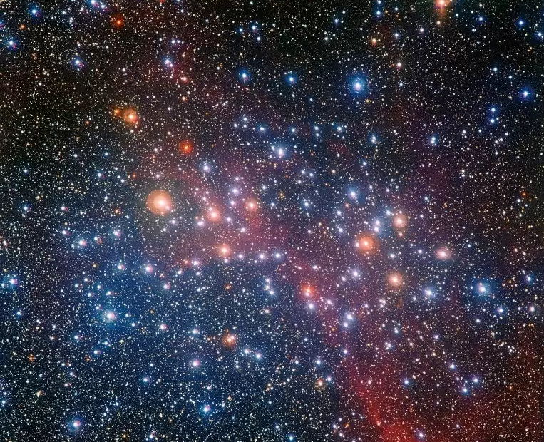 Самое красивое звездное скопление запечатлели европейские ученые