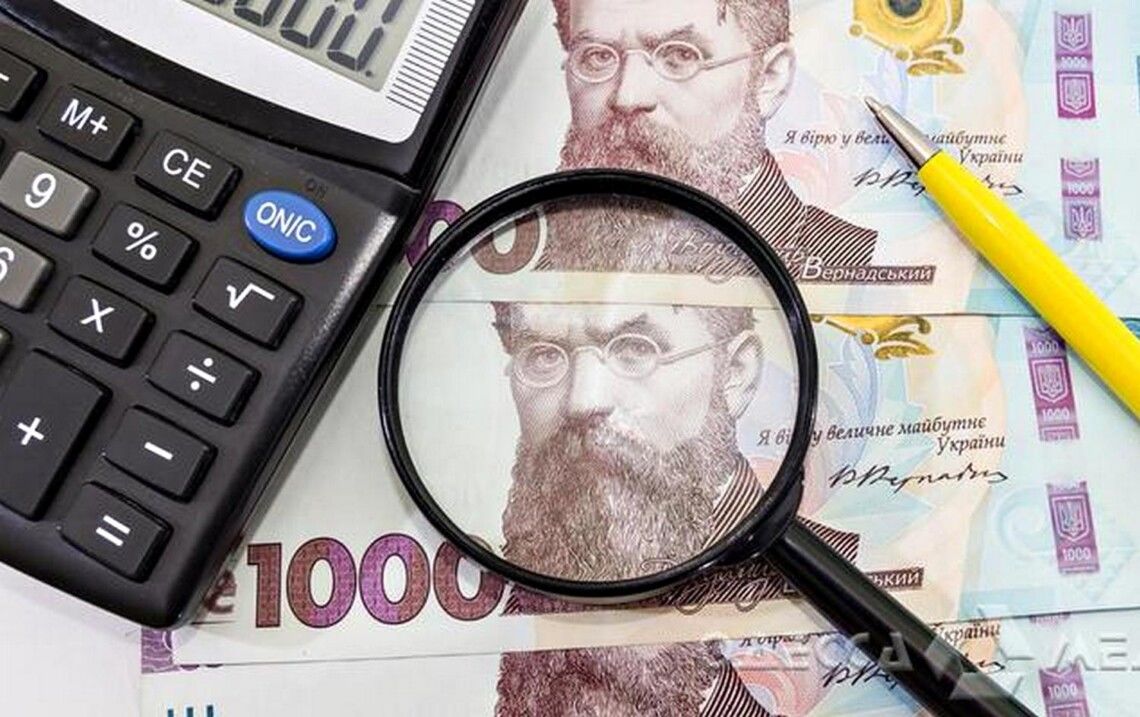 Правительство Украины планирует повысить налоги: кого коснется, и какие риски