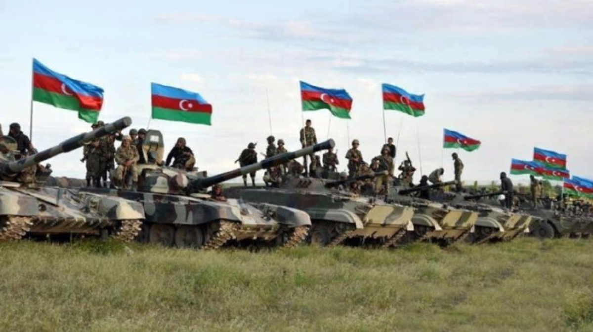 Азербайджан отвоевал в Карабахе новые позиции: посты Армении разгромлены, Гюлебирд освобожден