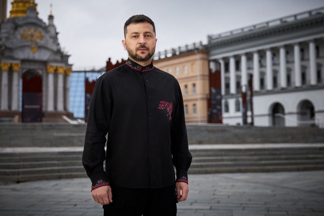 Зеленский в День независимости: "Украина не жертва, она боец"