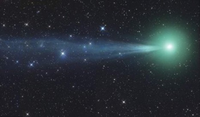 На Землю надвигается "Невероятный Халк": ученые назвали дату встречи с гигантской "зеленой" кометой