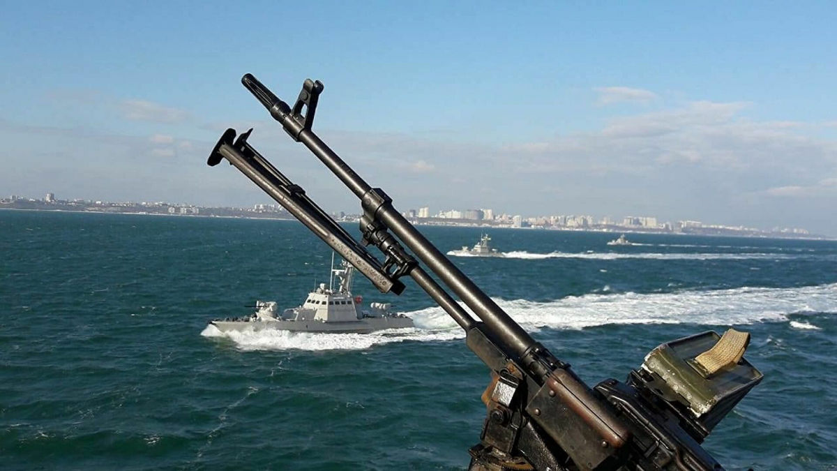 Морская пехота, авиация и корабли ВСУ вступили в "бой за высадку" в Черном море 