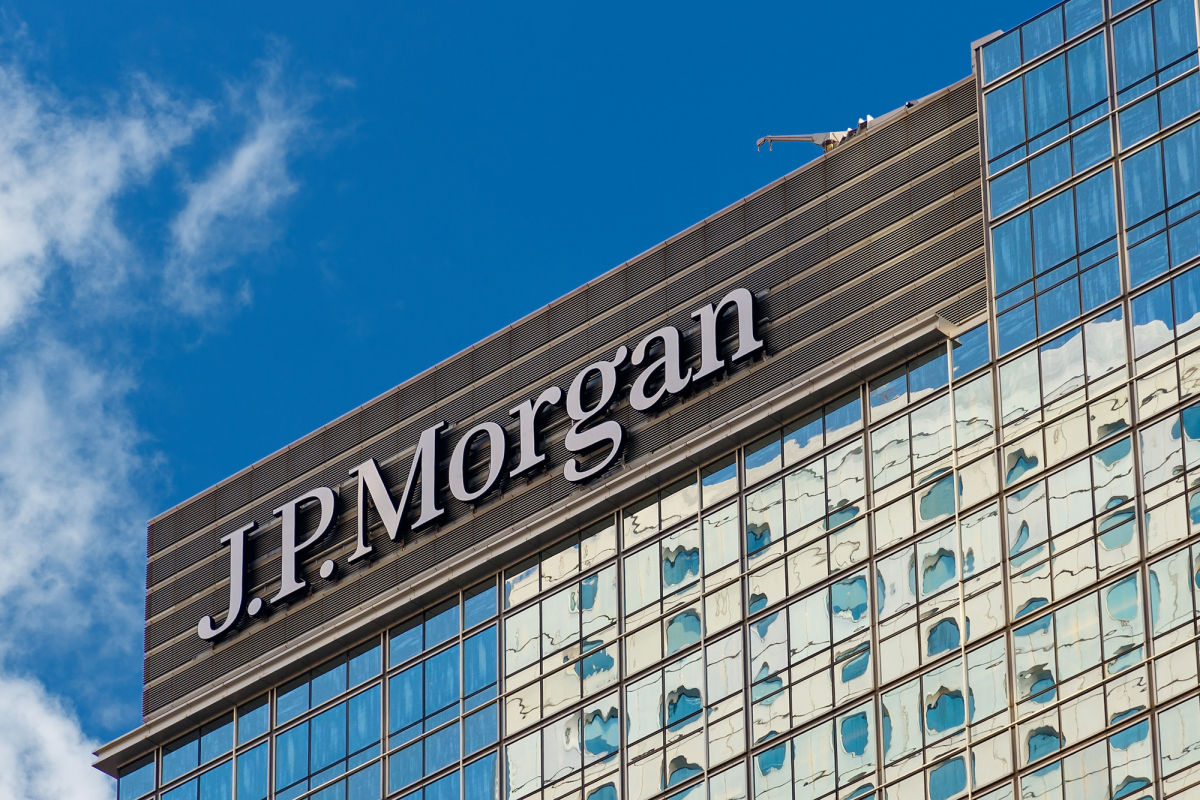 ​Крупнейший инвестиционный банк США JPMorgan уходит из России: появилось официально заявление