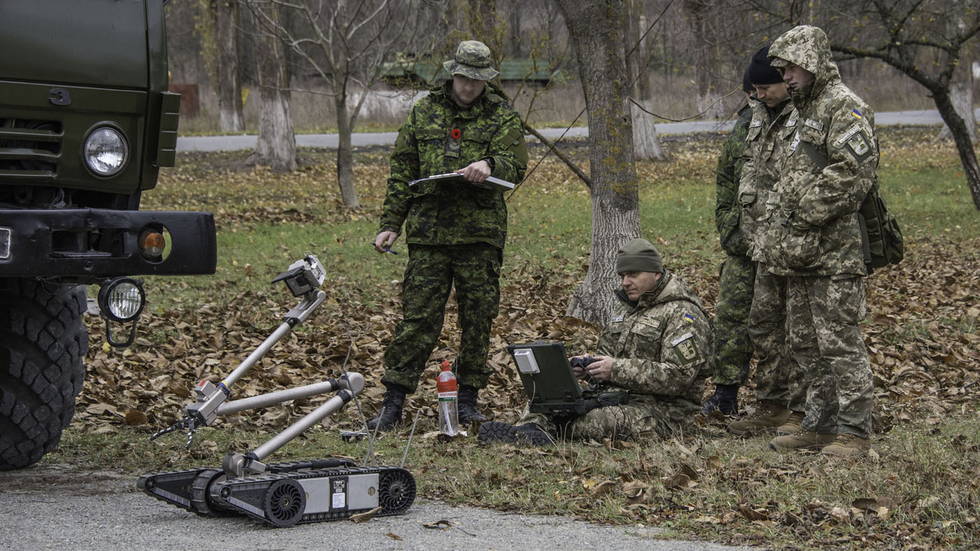 Украинские саперы достигли стандартов НАТО: канадские инструктора подготовили очередную группу военных 
