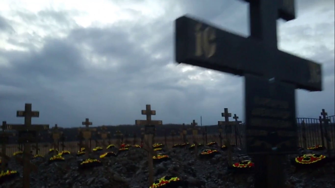 ​За две недели 70 новых могил "вагнеровцев": в Сети показали кадры из станицы Бакинской