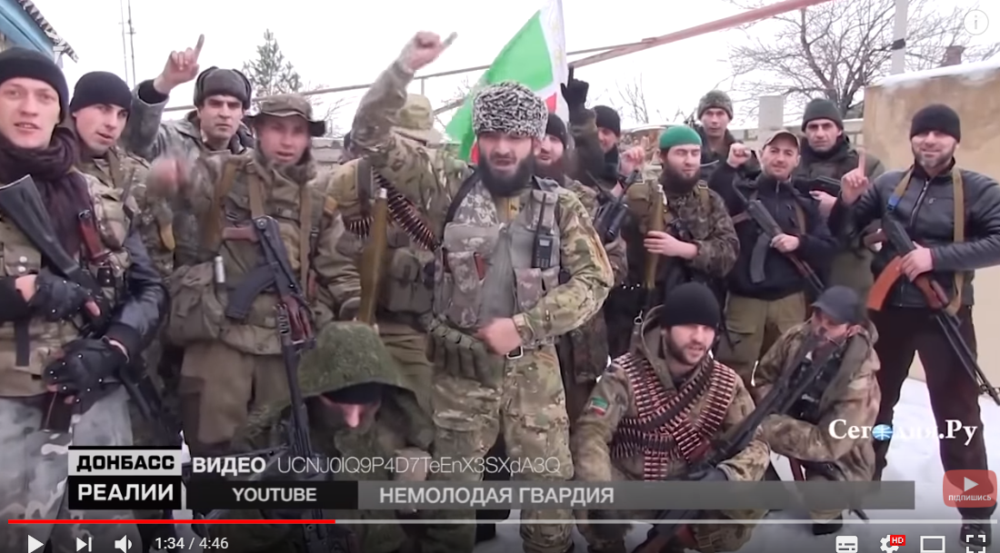 Чеченские боевики, колонны российской бронетехники: СМИ показали, что происходит в тылу "ЛНР", - кадры