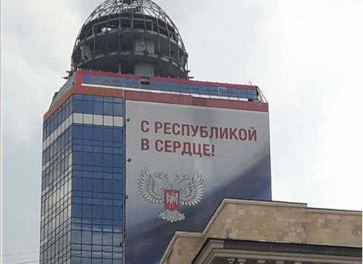 Жительница  Донецка поражена "процветанием" "ДНР": "Это страшное зазеркалье. Моего Донецка уже нет", - кадры