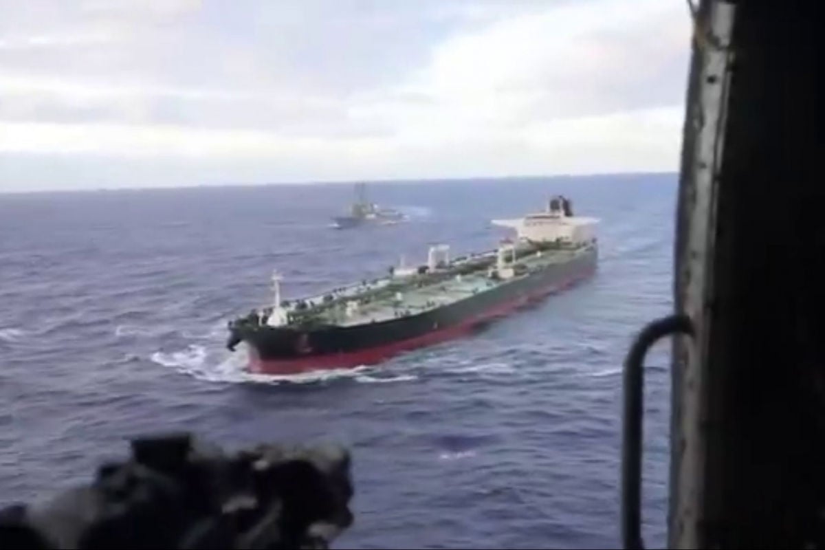 ​Погоня через полмира завершилась: США задержали очередной "теневой" танкер России Aquila II