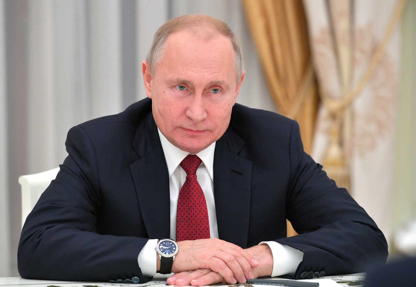 "Дворцовый компромисс", - в России пояснили, как Путина будут лишать власти