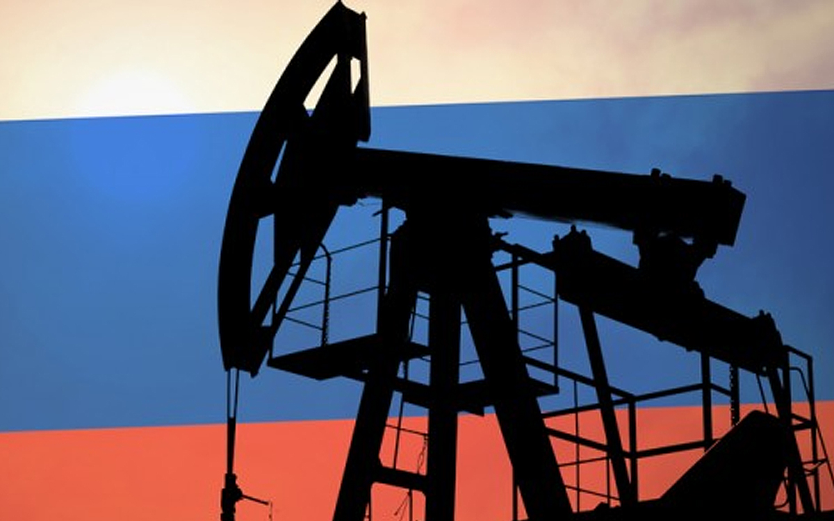 Российский источник о рухнувших доходах от нефти: "Без слез не взглянешь"