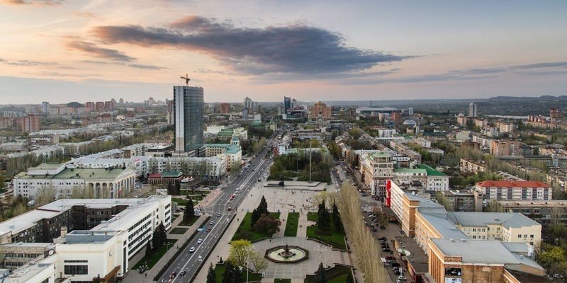 Ночь в Донецке прошла под звуки тяжелых орудий, - мэрия