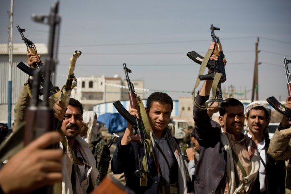 ​Боевики отступили из президентского дворца в Йемене после авиаударов