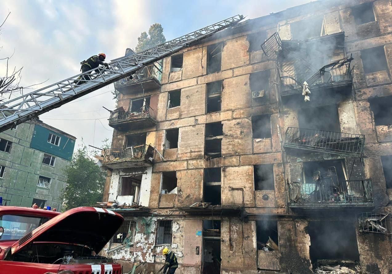 ​Трое погибших и 25 раненых: Лысак озвучил последние данные из Кривого Рога, поделившись кадрами