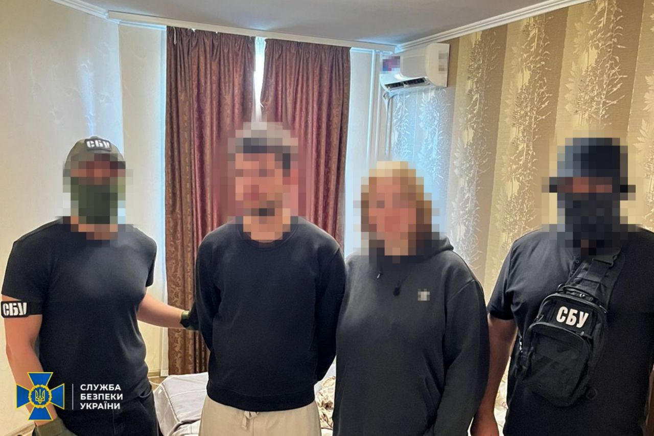 СБУ задержала молодую супружескую пару агентов ФСБ: наводили удары и отслеживали ПВО в Киеве 