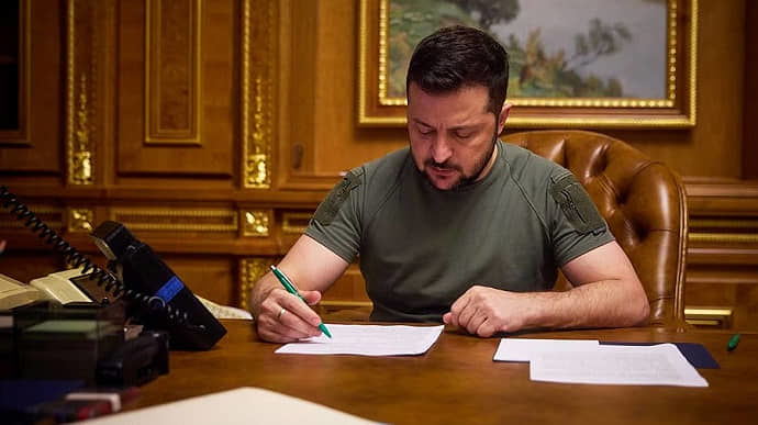 Стала известна судьба украинских военкомов: Зеленский подписал указ 