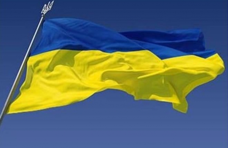 Боевики ДНР насильно заставляют уничтожать всю символику желто-голубого цвета